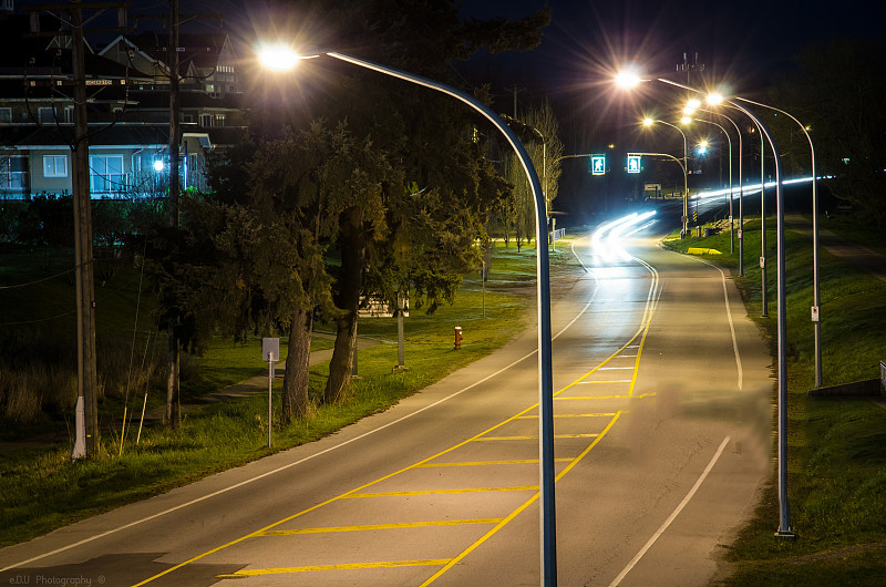 哈密新疆路灯是什么？它的作用有哪些？